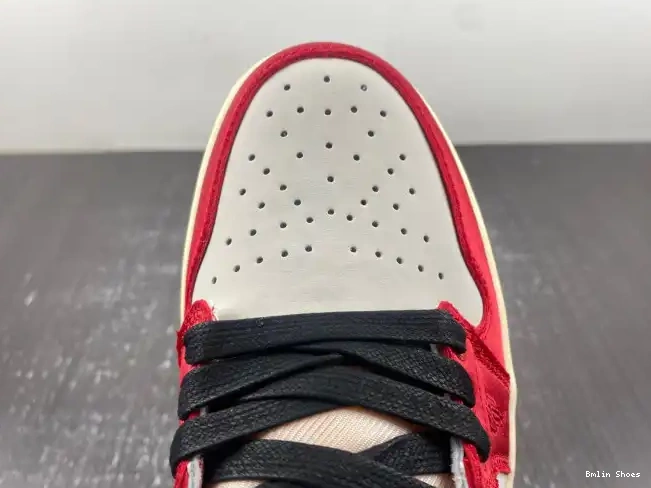 Bmlin FN0432-017 Jordan 1 OG Air Home Low Trophy x Room 0612